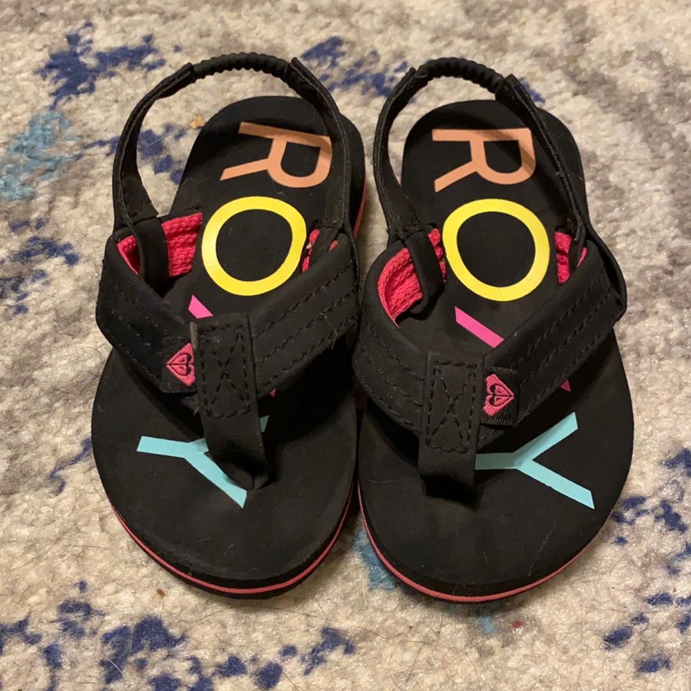 Roxy toddler flip-flops